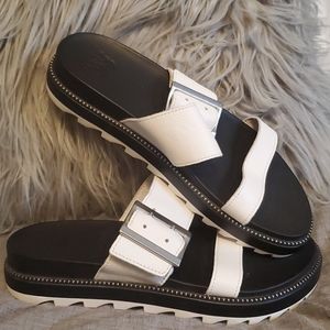 Sorel womens sandles